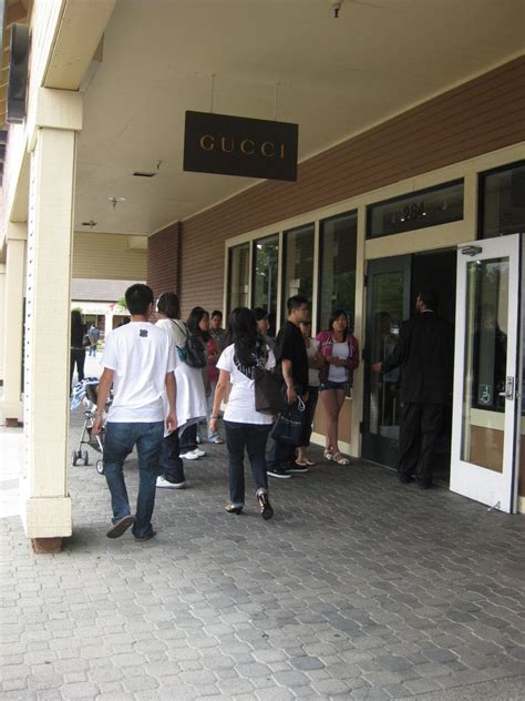 gucci davenport flordia|gucci outlet store hours.